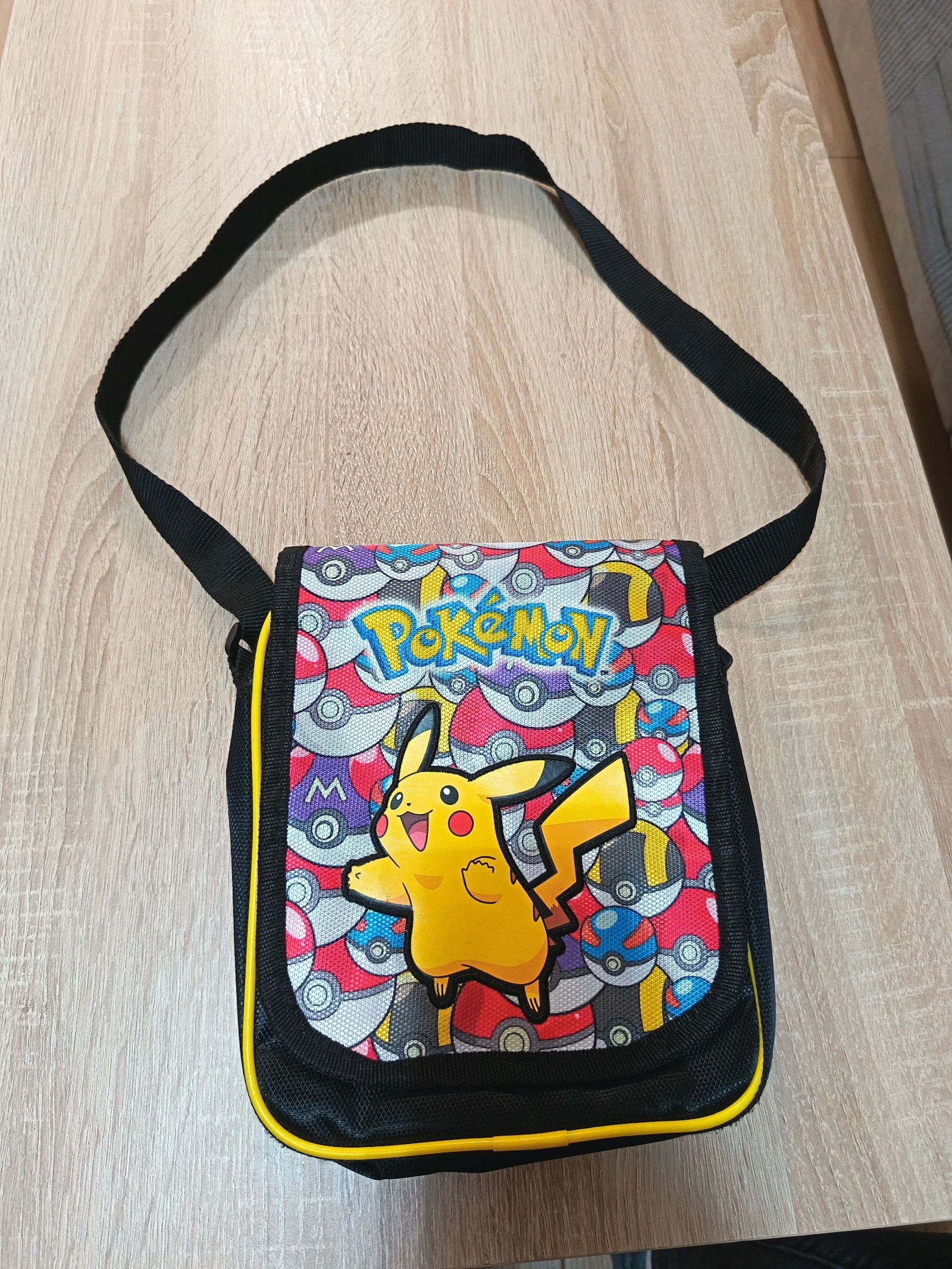 Bolso bandolera Pikachu 